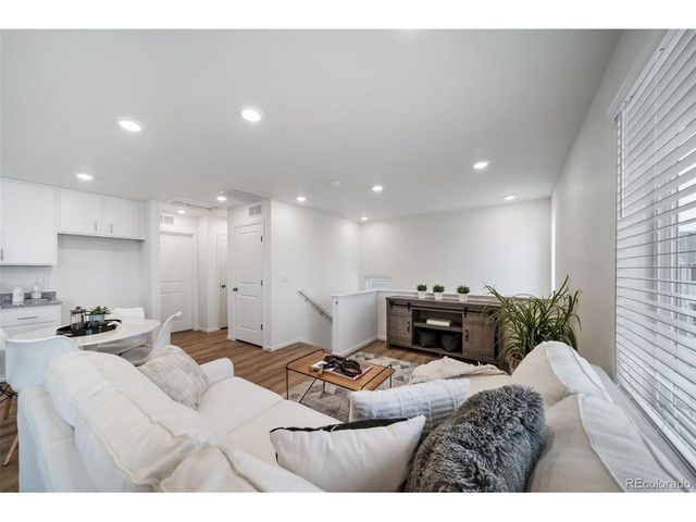 10040 Revere Ct, Commerce City, CO 80022