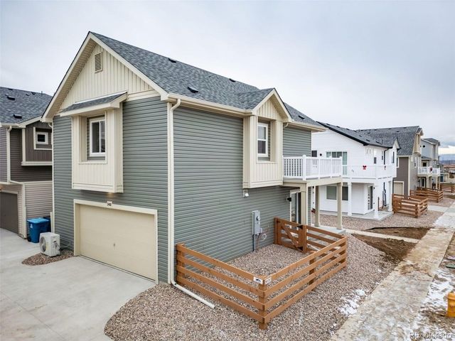 10040 Revere Ct, Commerce City, CO 80022