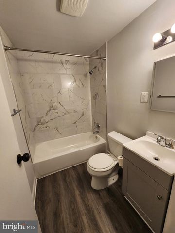 3043 FREEWAY FWY, Halethorpe, MD 21227