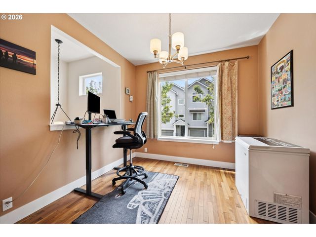 10559 Ne AVERY Way, Hillsboro, OR 97006