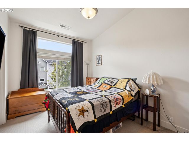 10559 Ne AVERY Way, Hillsboro, OR 97006