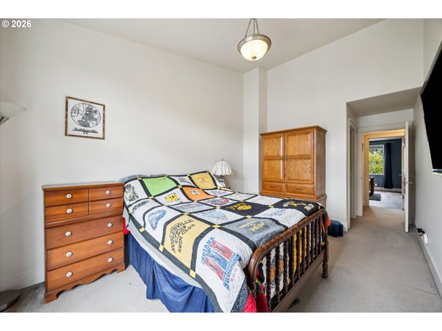 10559 Ne AVERY Way, Hillsboro, OR 97006