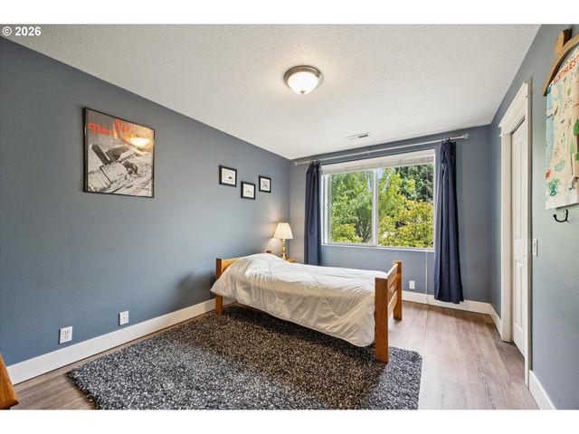 10559 Ne AVERY Way, Hillsboro, OR 97006