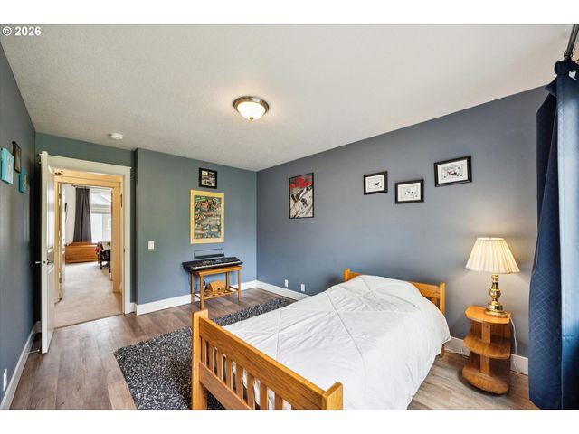 10559 Ne AVERY Way, Hillsboro, OR 97006