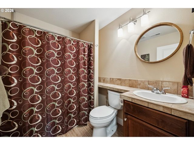 10559 Ne AVERY Way, Hillsboro, OR 97006