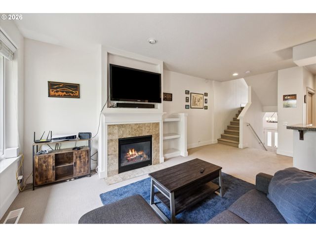 10559 Ne AVERY Way, Hillsboro, OR 97006
