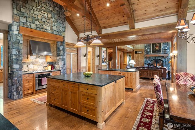 151 Rushing Water Lane, Cle Elum, WA 98922