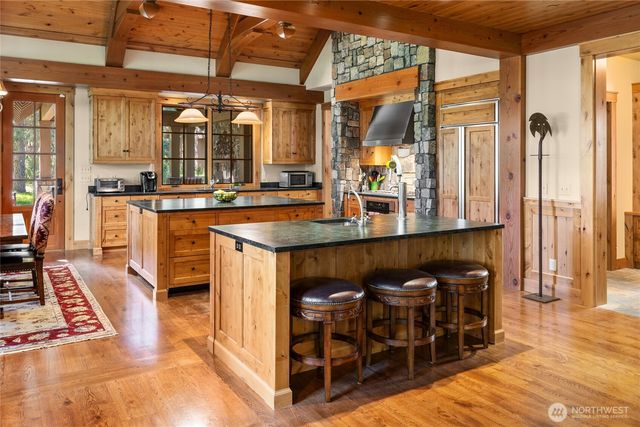 151 Rushing Water Lane, Cle Elum, WA 98922