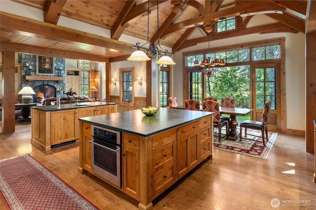 151 Rushing Water Lane, Cle Elum, WA 98922