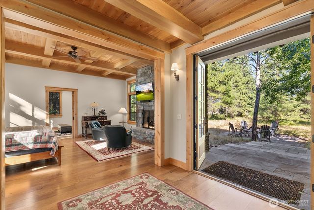 151 Rushing Water Lane, Cle Elum, WA 98922