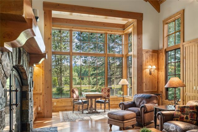 151 Rushing Water Lane, Cle Elum, WA 98922