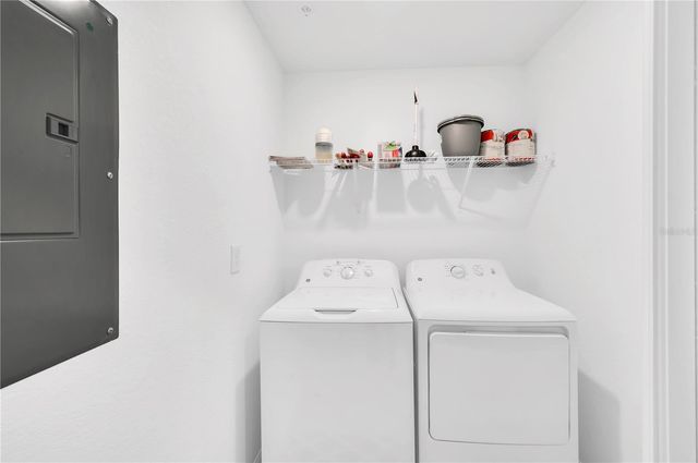 18114 GAWTHROP DRIVE 201, Lakewood Ranch, FL 34211