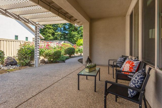 1260 Freschi Ln, Lincoln, CA 95648