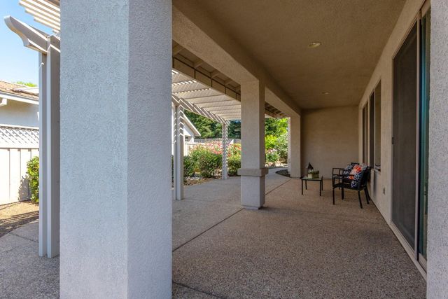 1260 Freschi Ln, Lincoln, CA 95648