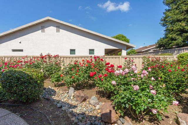 1260 Freschi Ln, Lincoln, CA 95648