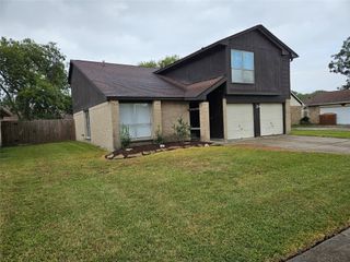 3828 Pecan Circle, La Porte, TX 77571