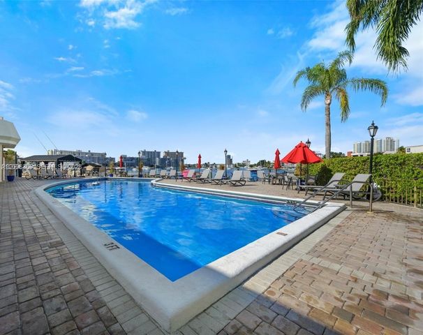 100 Golden Isles Dr 810, Hallandale Beach, FL 33009