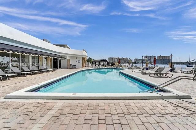 100 Golden Isles Dr 810, Hallandale Beach, FL 33009