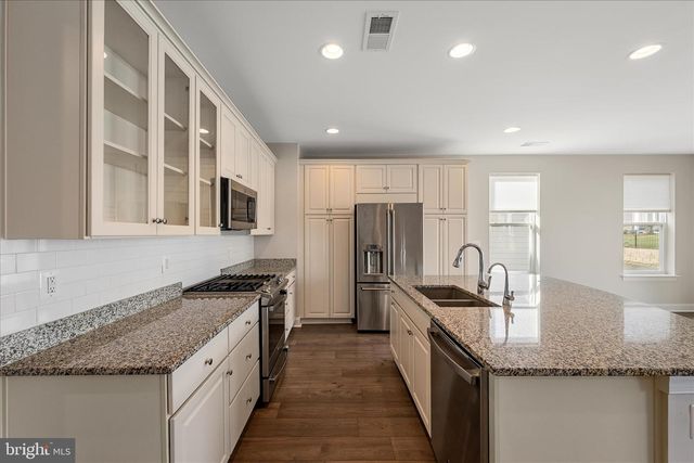 118 VICEROY WAY, Lake Frederick, VA 22630