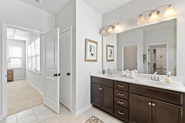 1041 Canyon Shadows Court, Cary, NC 27519