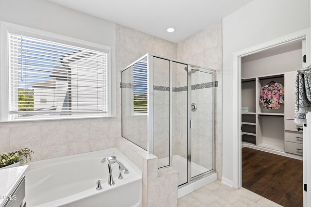 1041 Canyon Shadows Court, Cary, NC 27519