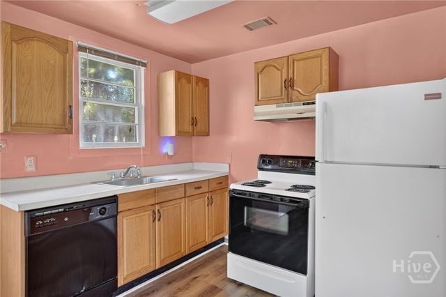 2422 Norwood Avenue, Savannah, GA 31406
