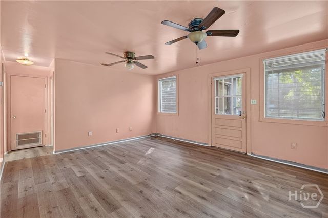 2422 Norwood Avenue, Savannah, GA 31406