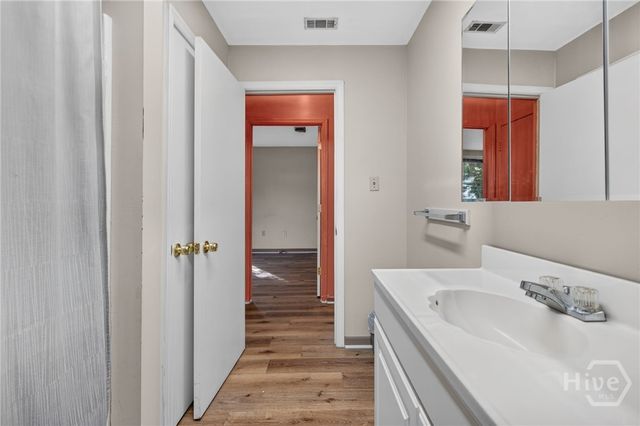 2422 Norwood Avenue, Savannah, GA 31406