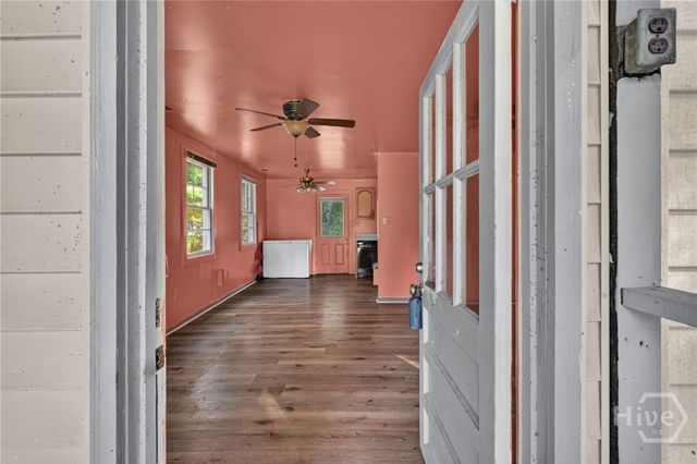 2422 Norwood Avenue, Savannah, GA 31406