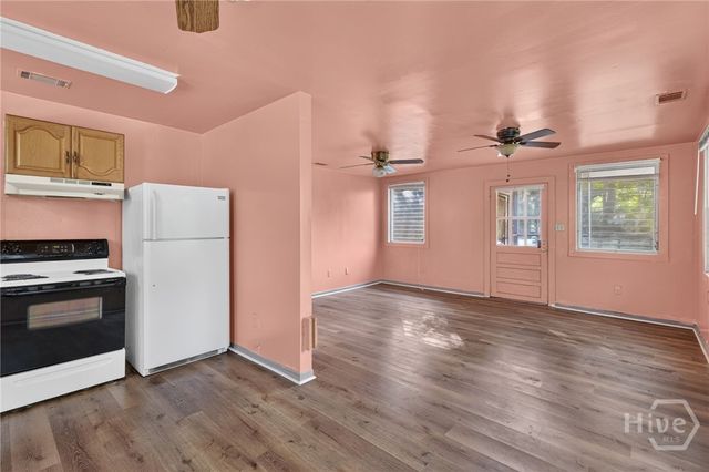 2422 Norwood Avenue, Savannah, GA 31406