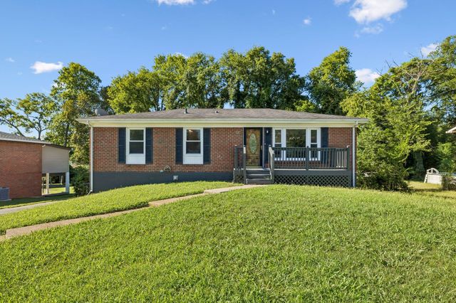 5007 Bonnameade Dr, Hermitage, TN 37076