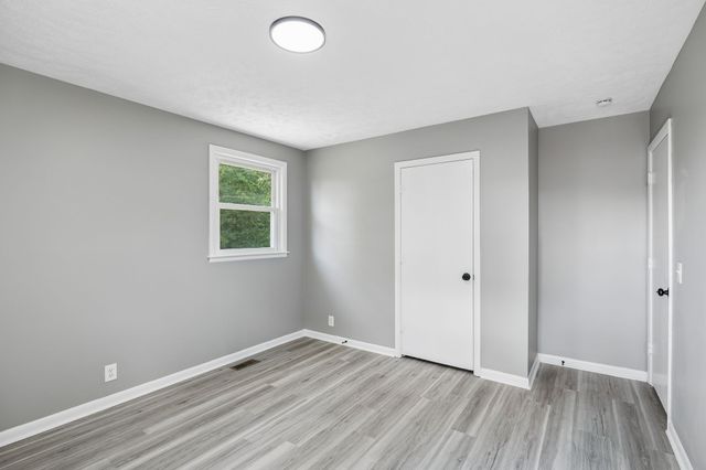 5007 Bonnameade Dr, Hermitage, TN 37076