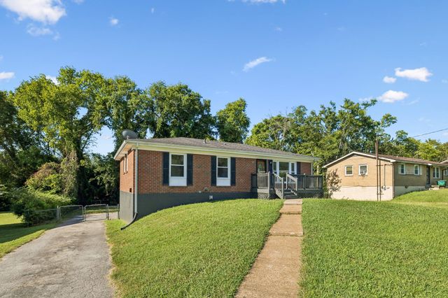 5007 Bonnameade Dr, Hermitage, TN 37076