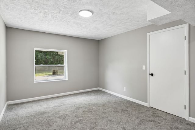 5007 Bonnameade Dr, Hermitage, TN 37076