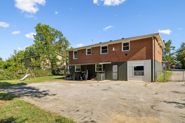 5007 Bonnameade Dr, Hermitage, TN 37076
