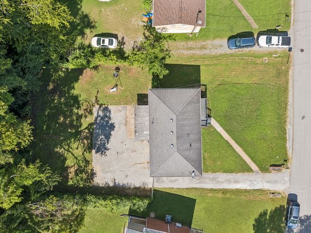 5007 Bonnameade Dr, Hermitage, TN 37076