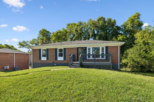 5007 Bonnameade Dr, Hermitage, TN 37076