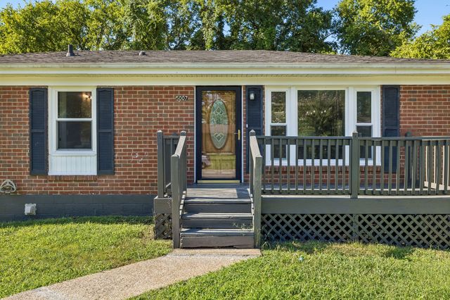 5007 Bonnameade Dr, Hermitage, TN 37076