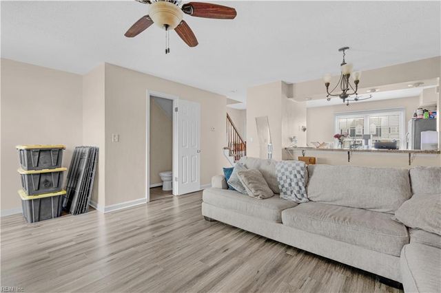 913 Jay Are CT, Virginia Beach, VA 23462