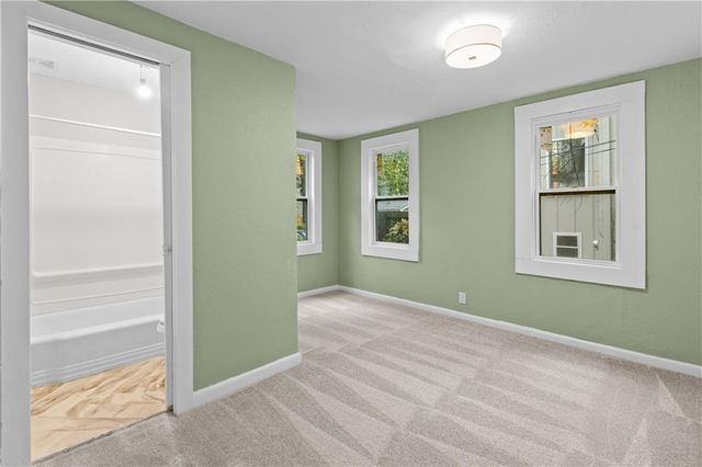 2925 Holmes Street, Kansas City, MO 64109