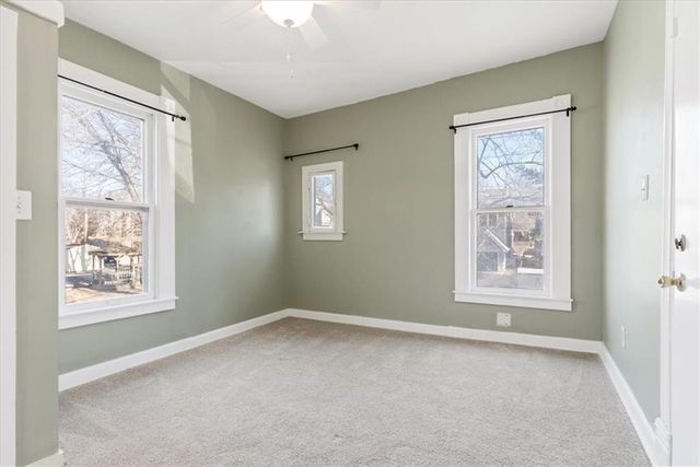 2925 Holmes Street, Kansas City, MO 64109