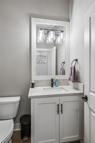 1121 SW Cheshire Drive, Lee's Summit, MO 64083
