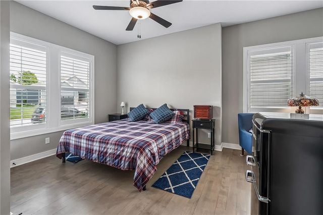 1121 SW Cheshire Drive, Lee's Summit, MO 64083