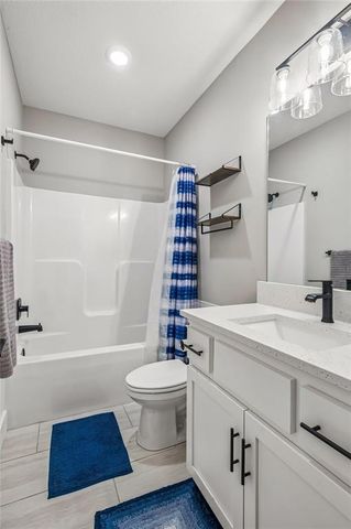 1121 SW Cheshire Drive, Lee's Summit, MO 64083