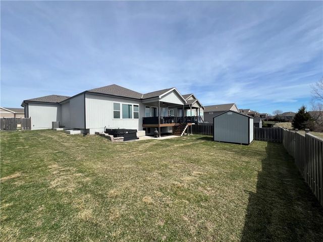 1121 SW Cheshire Drive, Lee's Summit, MO 64083