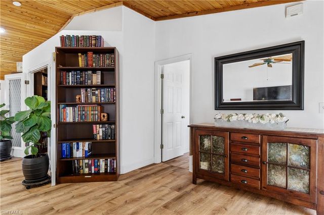 2846 SW 25th PL, Cape Coral, FL 33914