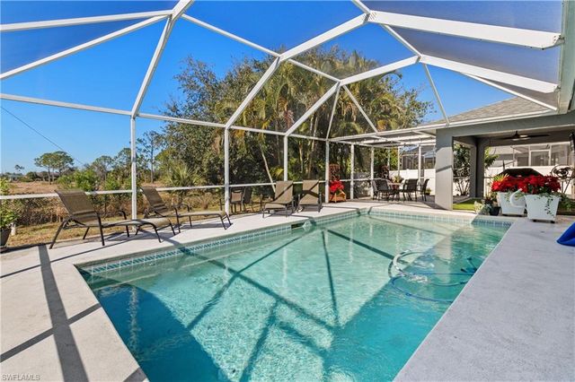 2846 SW 25th PL, Cape Coral, FL 33914