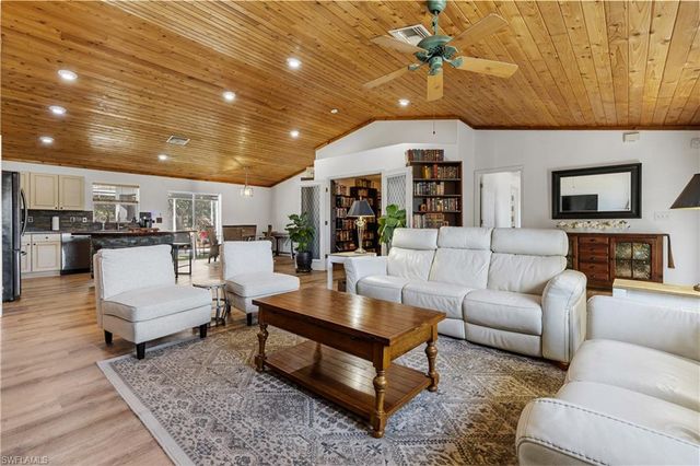 2846 SW 25th PL, Cape Coral, FL 33914