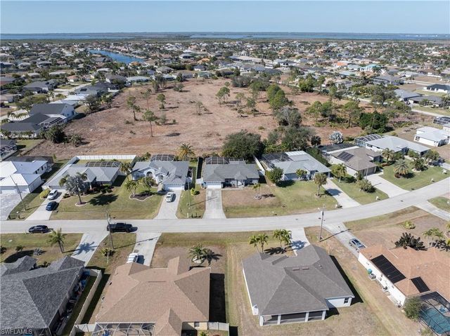 2846 SW 25th PL, Cape Coral, FL 33914