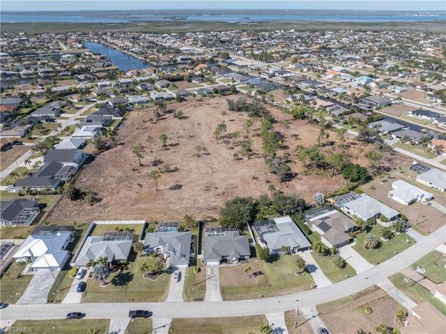 2846 SW 25th PL, Cape Coral, FL 33914